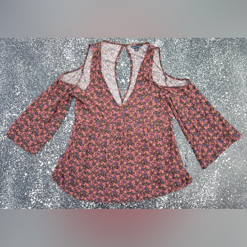AEO | Romantic Floral Cold Shoulder Deep V-Neck  Blouse Size Medium - Picture 2 of 5
